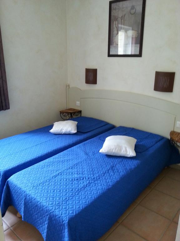 Gordes Le Bastidon Apartman Szoba fotó